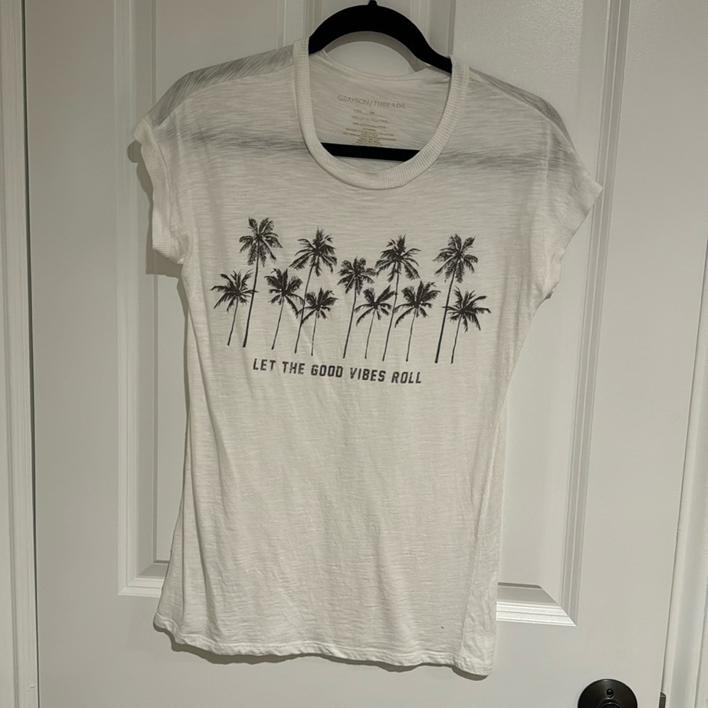 White & Black graphic tee short sleeve